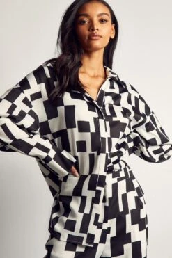 Monochrome Abstract Satin Print Trousers 11 Monochrome Abstract Satin Print Trousers -Cheap Sarto Tone Store black monochrome abstract satin print trousers 4