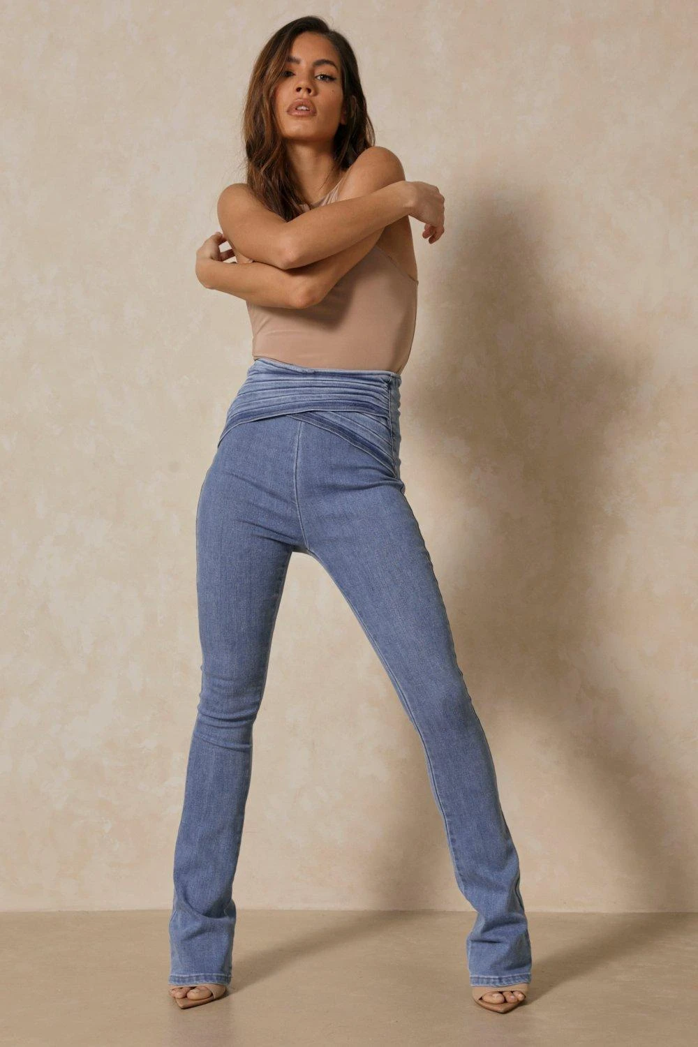Skinny Kick Flare Gathered Waist Jean 6 Skinny Kick Flare Gathered Waist Jean - Image 4