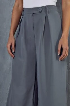 Pleat Front Relaxed Wide Leg Trouser 11 Pleat Front Relaxed Wide Leg Trouser -Cheap Sarto Tone Store charcoal pleat front relaxed wide leg trouser 1 4
