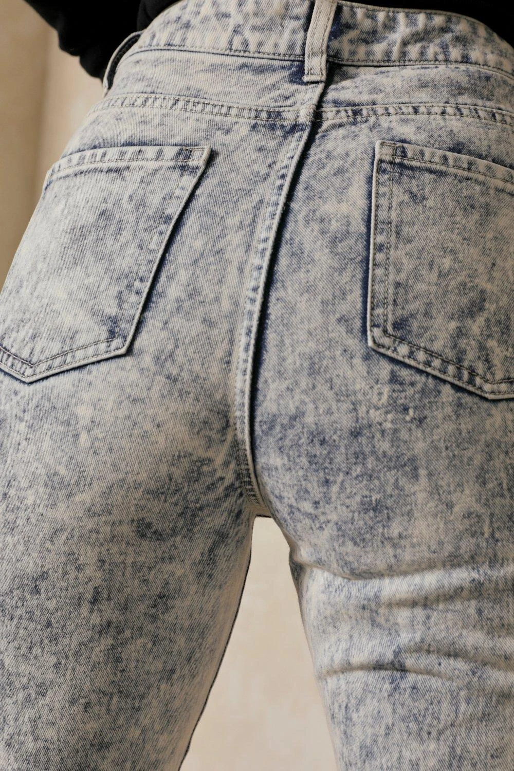 Straight Leg Bleach Jean 7 Straight Leg Bleach Jean - Image 5