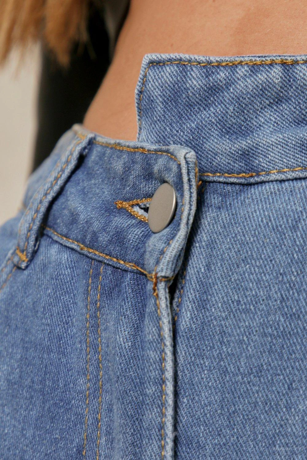 Stepped Waistband Mom Jean 4 Stepped Waistband Mom Jean - Image 2