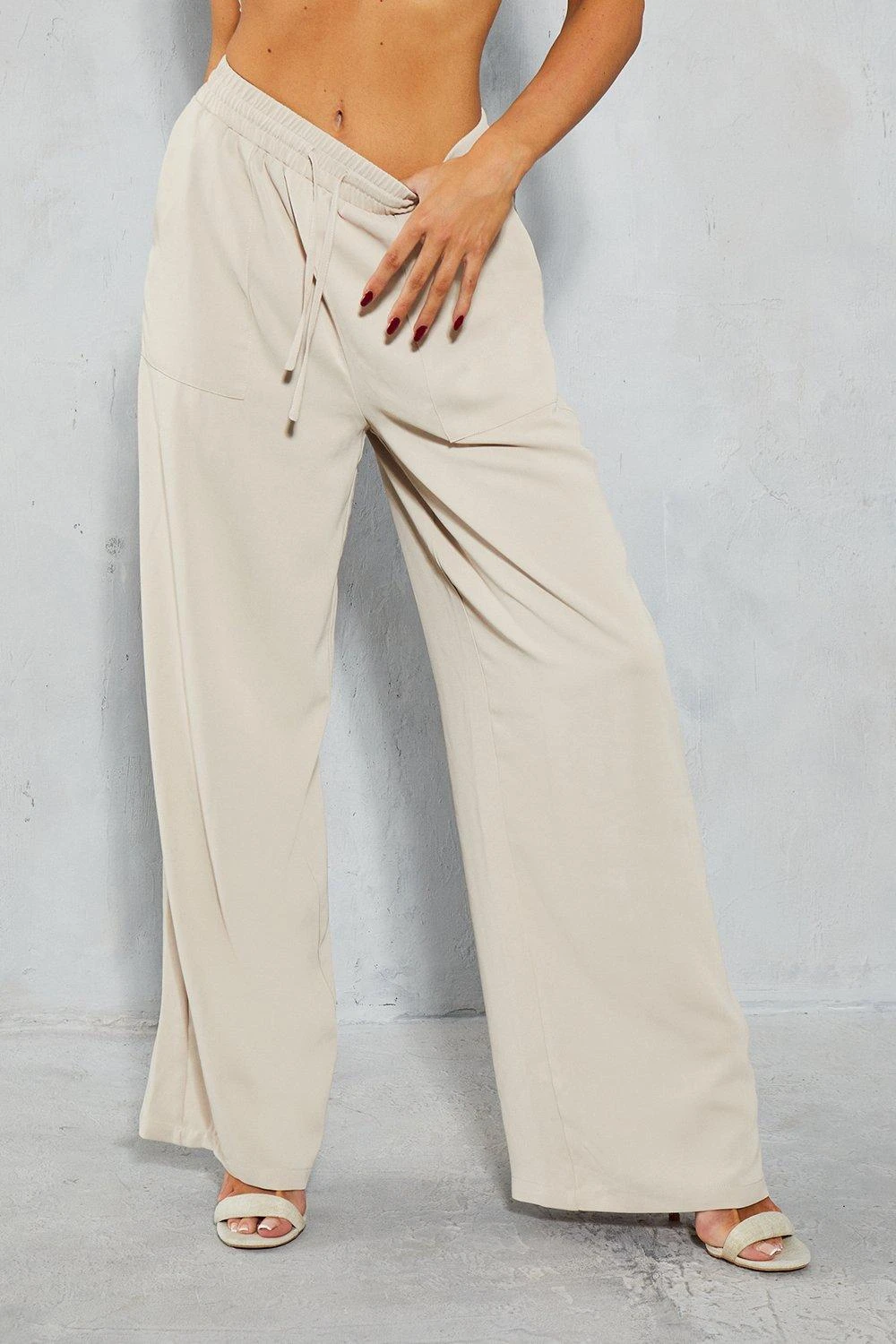Drawstring Waist Pocket Detail Wide Leg Trouser 4 Drawstring Waist Pocket Detail Wide Leg Trouser - Image 2